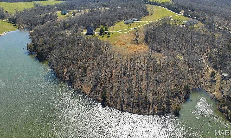 1st image of 7 Kirsten Ln