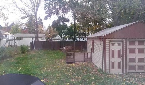 2nd image of 212 2nd St