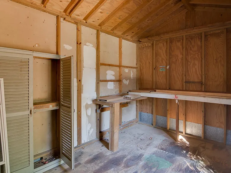 1613 Pendleton Rd — Photo 31