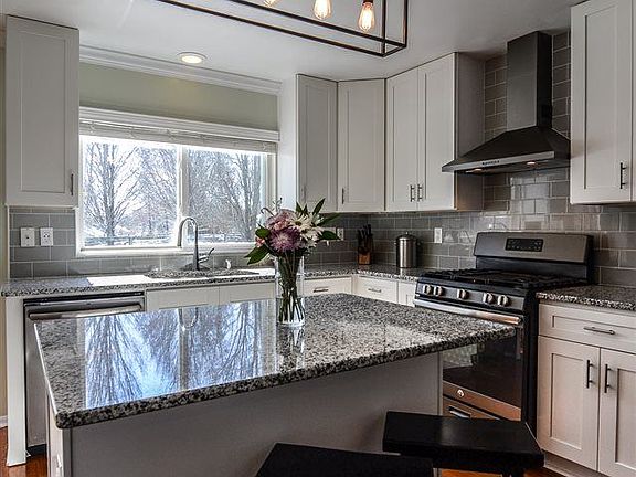 5th image of 10103 Cedarwood Dr