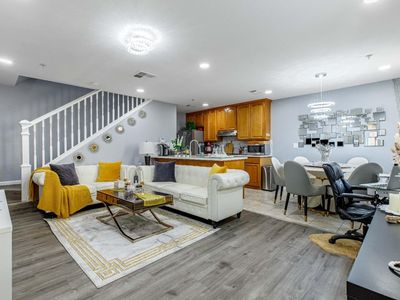 2141 Chrysler Dr APT 3, Modesto, CA, 95350