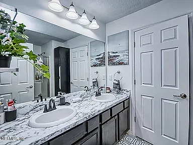 7019 Coldwater Dr — Photo 24