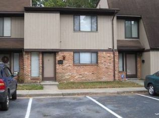 1053 Willow Green Dr, Newport News, VA 23602