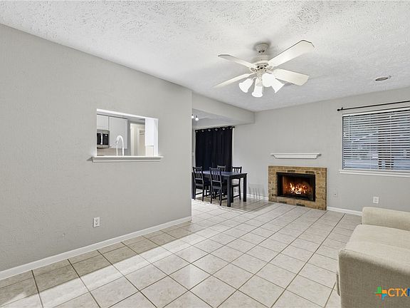 2nd image of 421 W San Antonio St APT A2