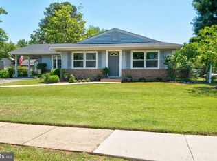 730 N Vernon St, Sterling, VA 20164