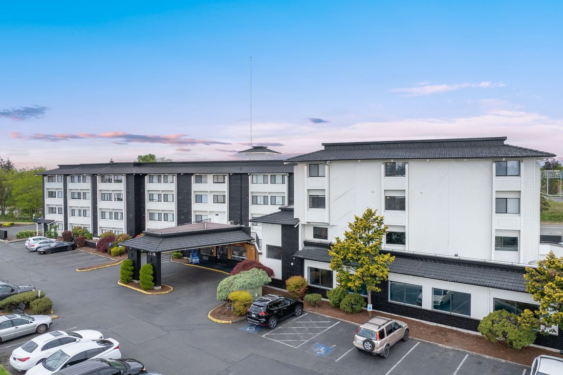 Thea Apartments - Exterior (2)