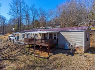 365 Carolina Village Cir, Franklin, NC 28734