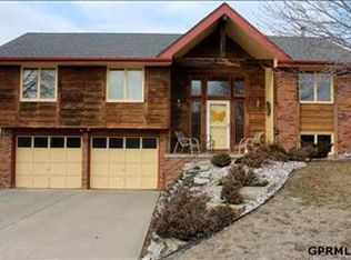 11218 Miami Cir, Omaha, NE 68164