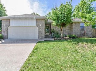 520 E Slim Wilson Blvd, Nixa, MO 65714