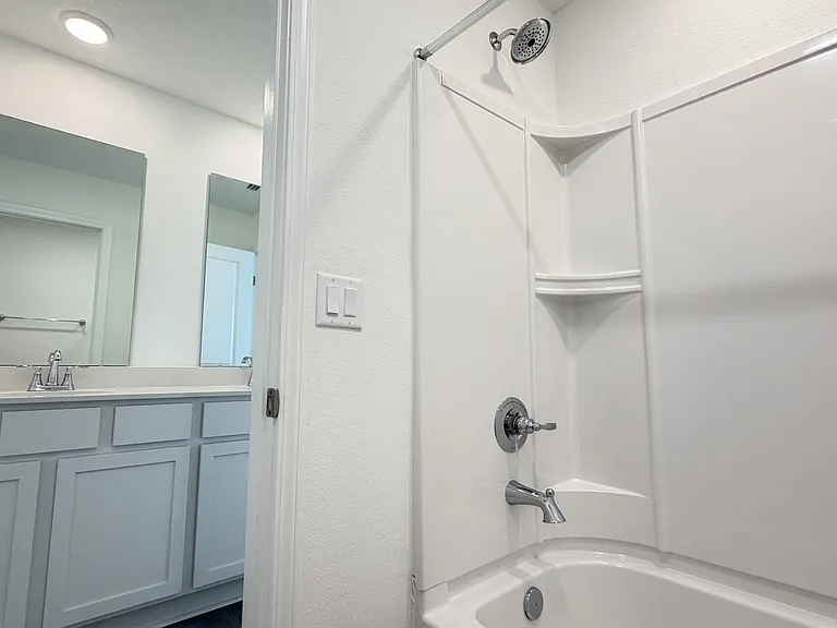 6039 Oracle Ct #1 — Photo 15