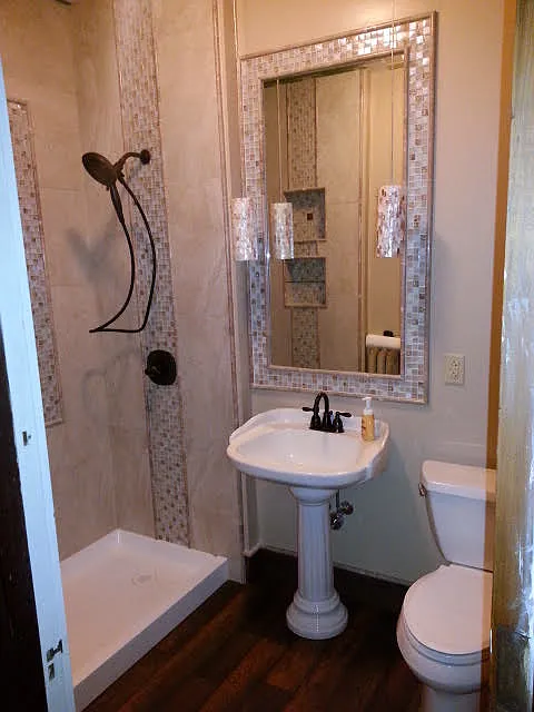 304 W Grand Ave #9