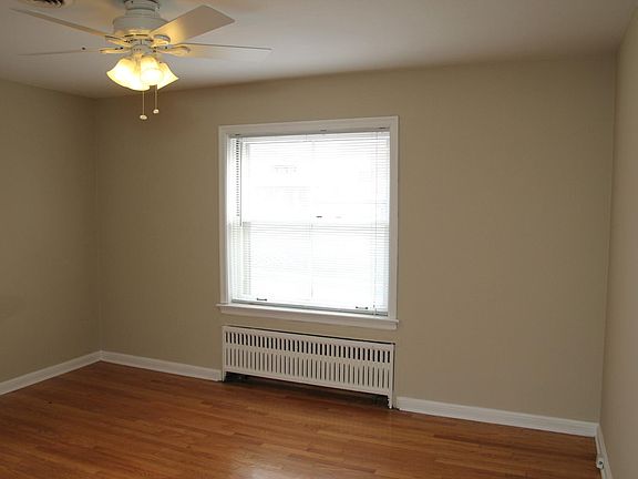 3rd image of 8255 Delmar Blvd APT 2E