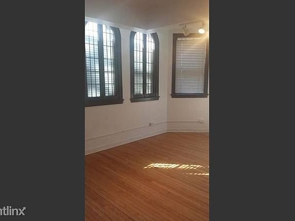 4th image of 4515 N Wolcott Ave