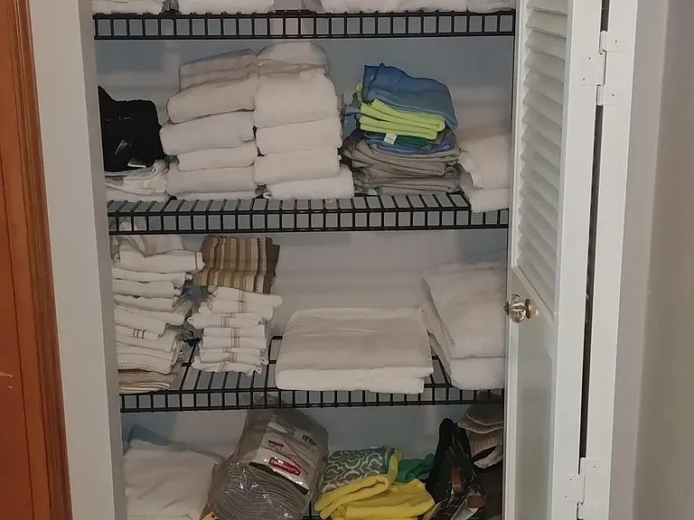 Towel closet