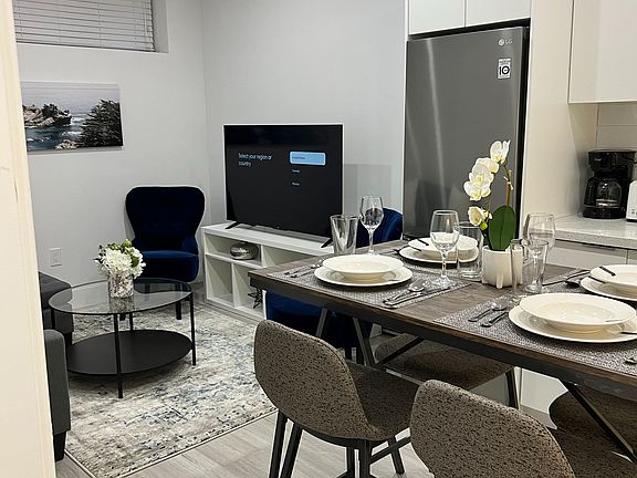 5th image of 16 Minto St Basement B