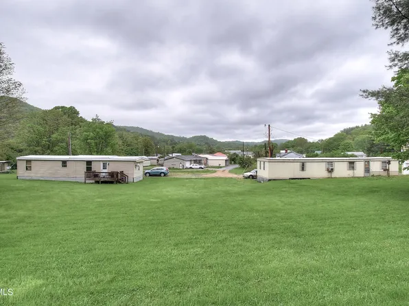 179 Highway 143, Roan Mountain, TN 37687