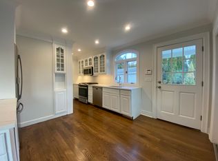 124 Shore Rd, Old Greenwich, CT 06870