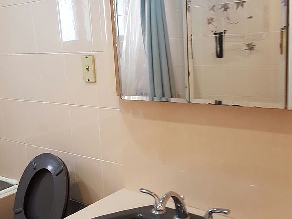 3rd image of 1733 E 34th St #2