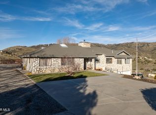 20102 Pine Ridge Dr, Tehachapi, CA 93561