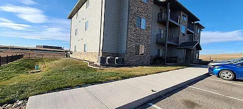 2 bed, $1,200 — Photo 1