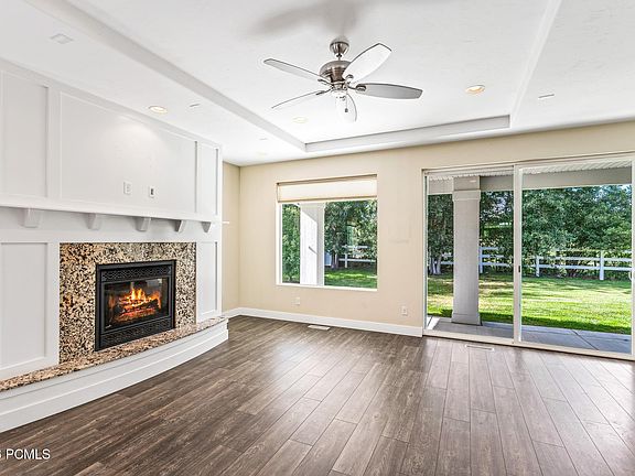 5th image of 314 W Lady Bank Ln