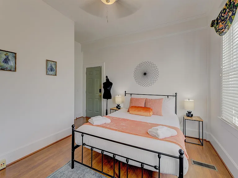 710 Heidt St — Photo 10