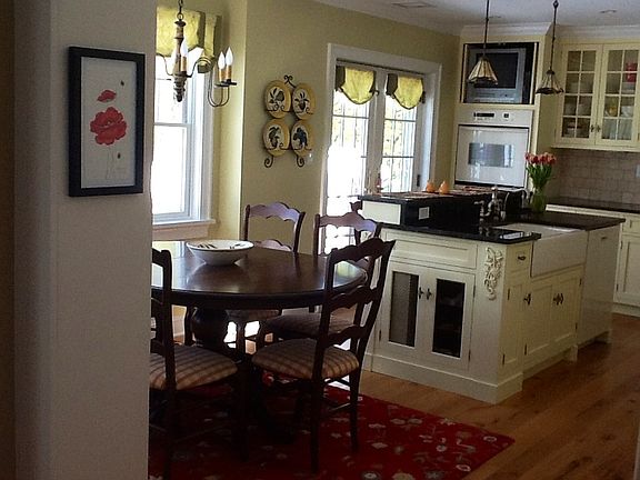 Kitchen with island