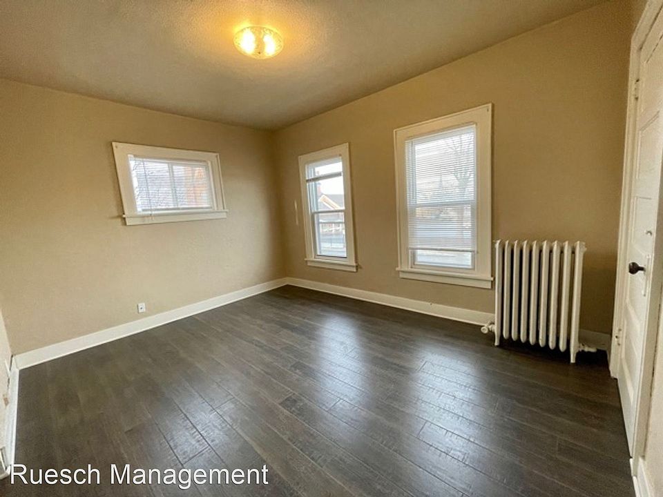 1st image of 113 S Monroe Ave #10836390