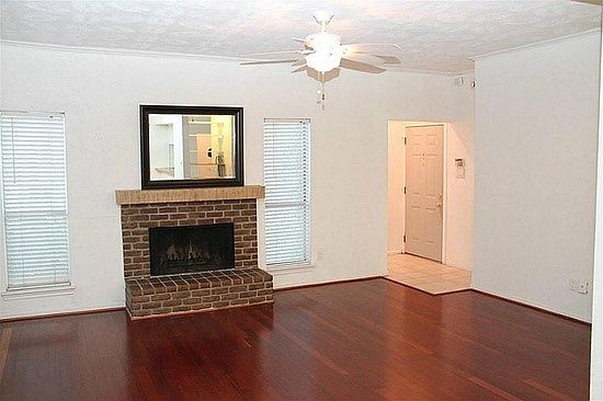 2nd image of 716 Bering Dr APT D