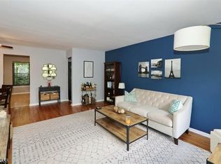 37A Sandra Cir APT A3, Westfield, NJ