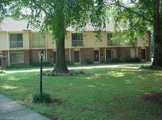 1453 Brookwood Dr, Winston Salem, NC 27106