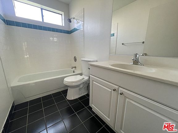 5th image of 1531 N Detroit St APT 204