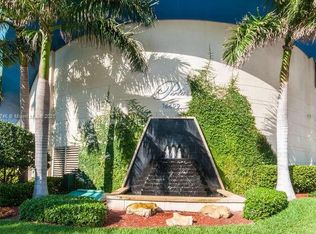 16699 Collins Avecaban 4204 Sunny, North Miami Beach, FL 33160