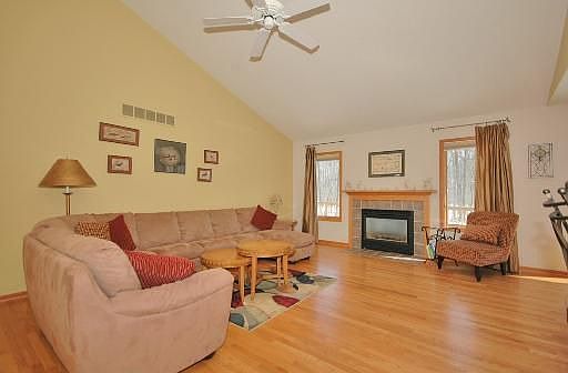 2nd image of 2226 Wildwood Trl