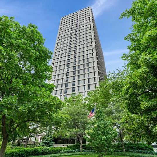 1st image of 1960 N Lincoln Park W APT 2102