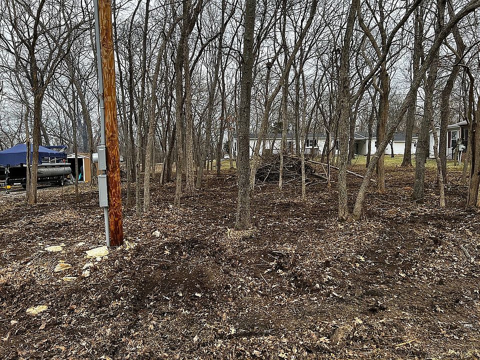 2nd image of 14 Fascination Ln