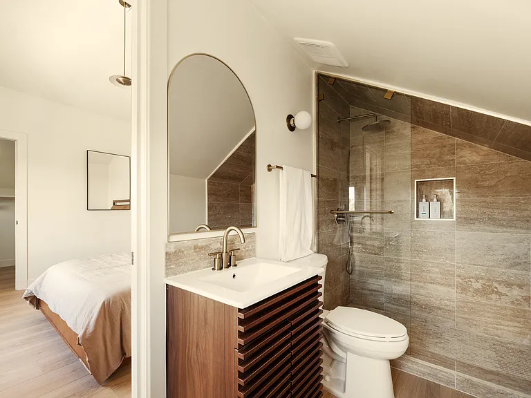 2722 S La Salle Ave #1/4 — Photo 19
