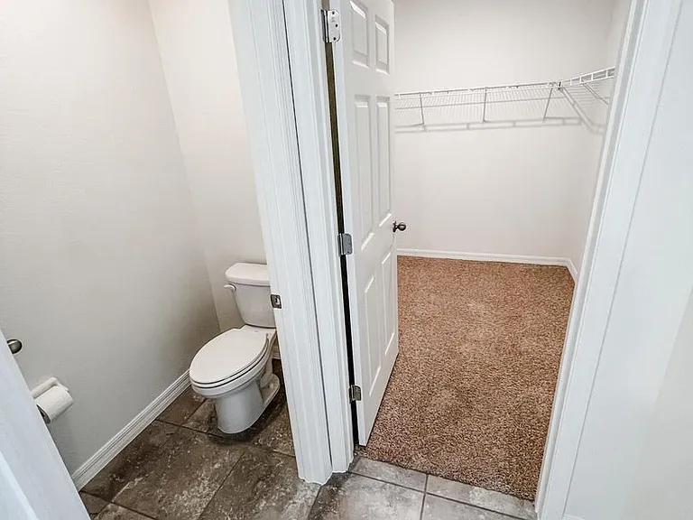 3722 Coachman Ln SE — Photo 6