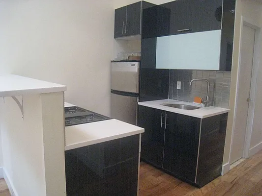 Rented by Peace of Mind Realty | media 27