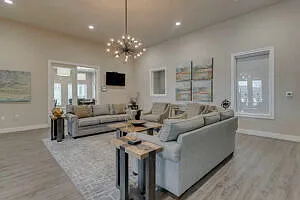 Hutchins Gateway Apartments — Photo 9