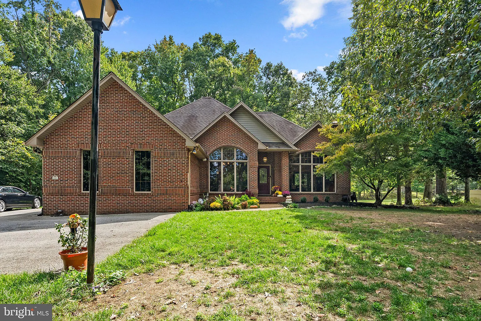 9180 Crescent Ln photo 1