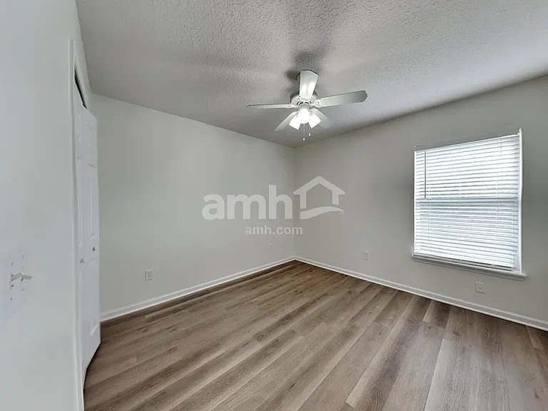 14070 Eagle Feathers Dr — Photo 17