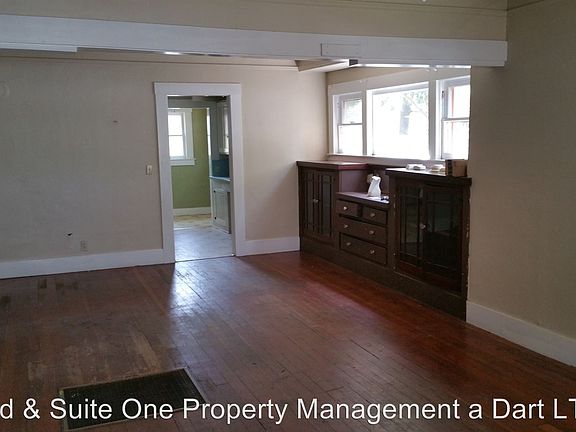 4th image of 1228 N Echo Ave