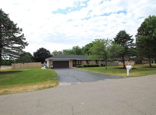 3684 Valerie Rd, Roscoe, IL 61073