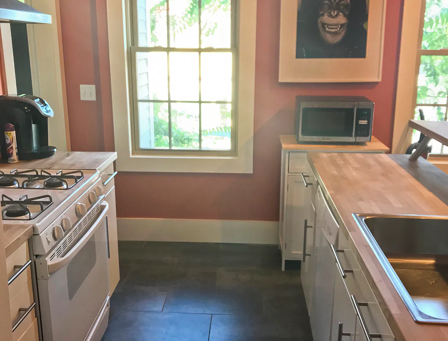 2 bed, 1000 sqft, $2,240 — Photo 3