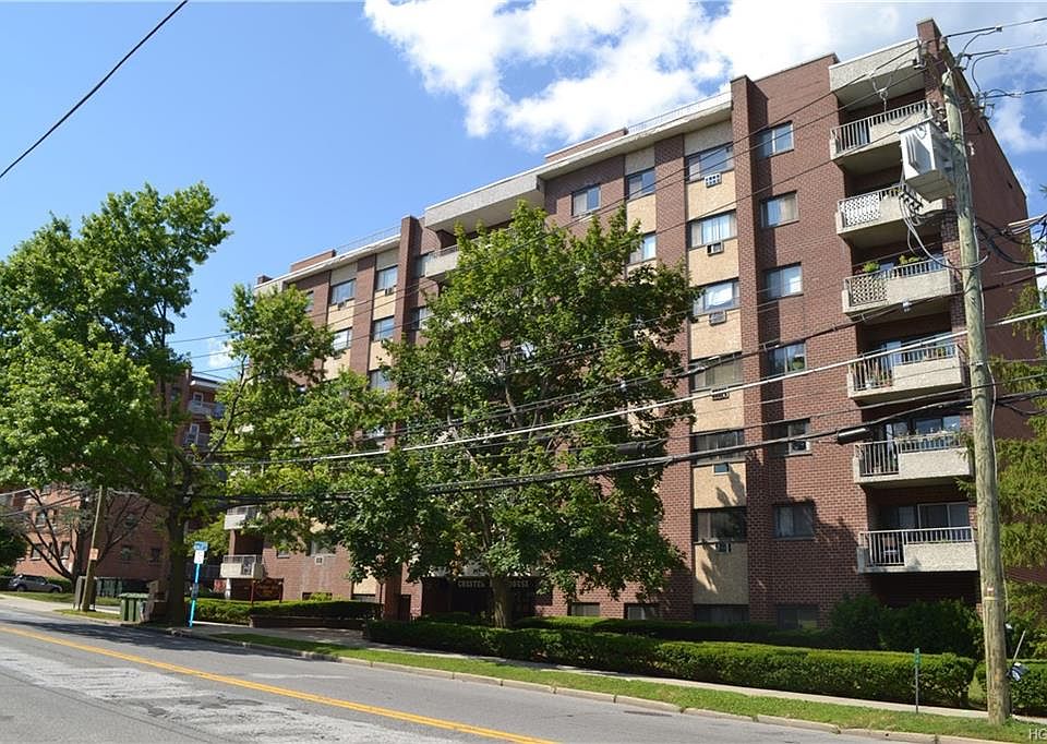 1st image of 395 Westchester Ave APT 3K