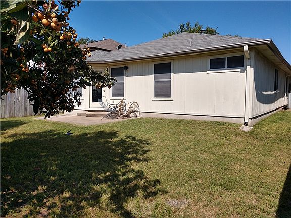 4th image of 17405 Dornach Dr