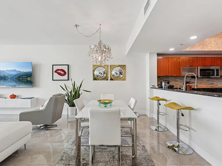 2640 Lake Shore Dr #2312 — Photo 6
