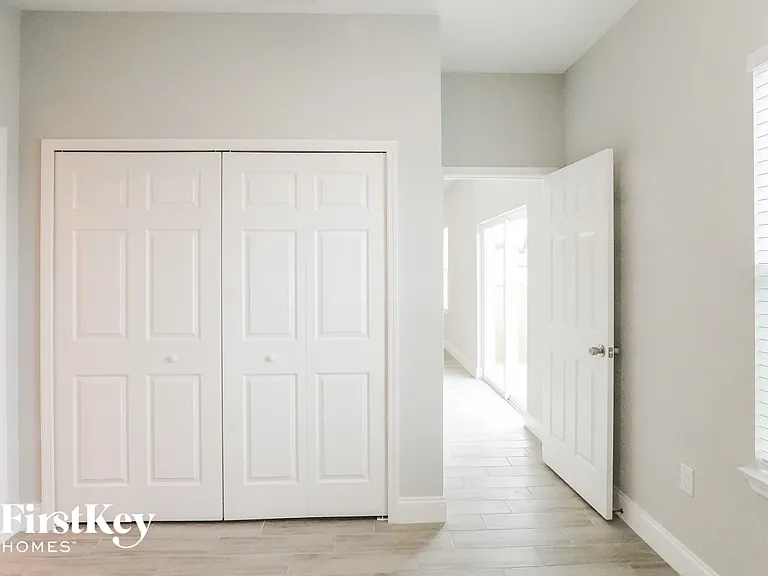 702 Caribou Dr — Photo 10