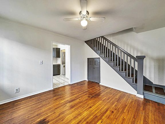 2nd image of 442 N Ogden Dr